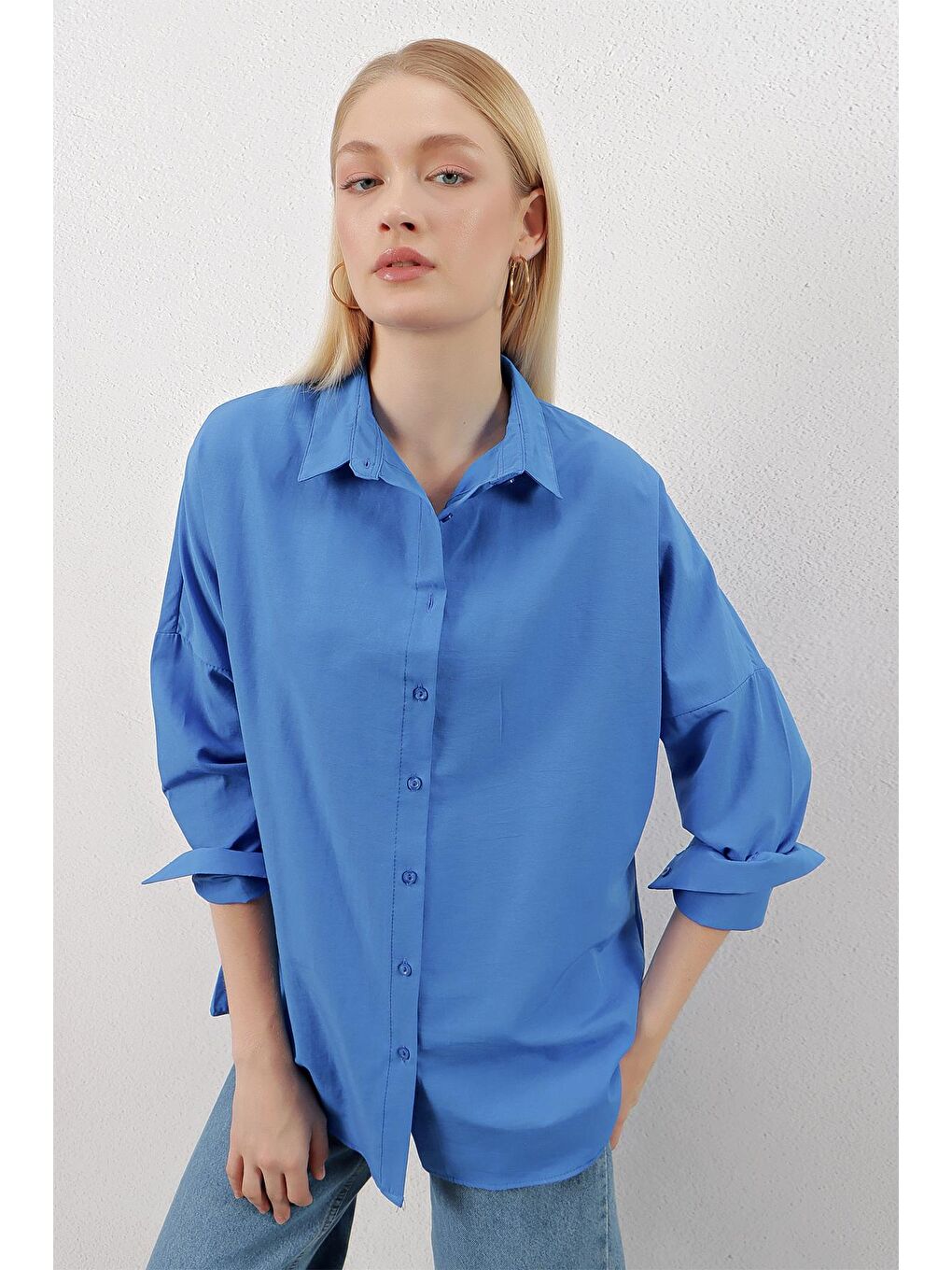 Saks Mavisi Sade Düz Araboy Basic Oversize Gömlek