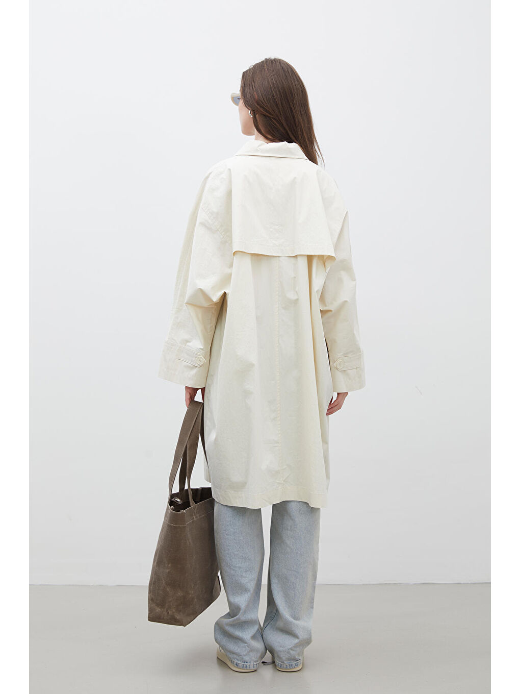 Bej Oversize Teknik Kumaş Trençkot Vanilya-7
