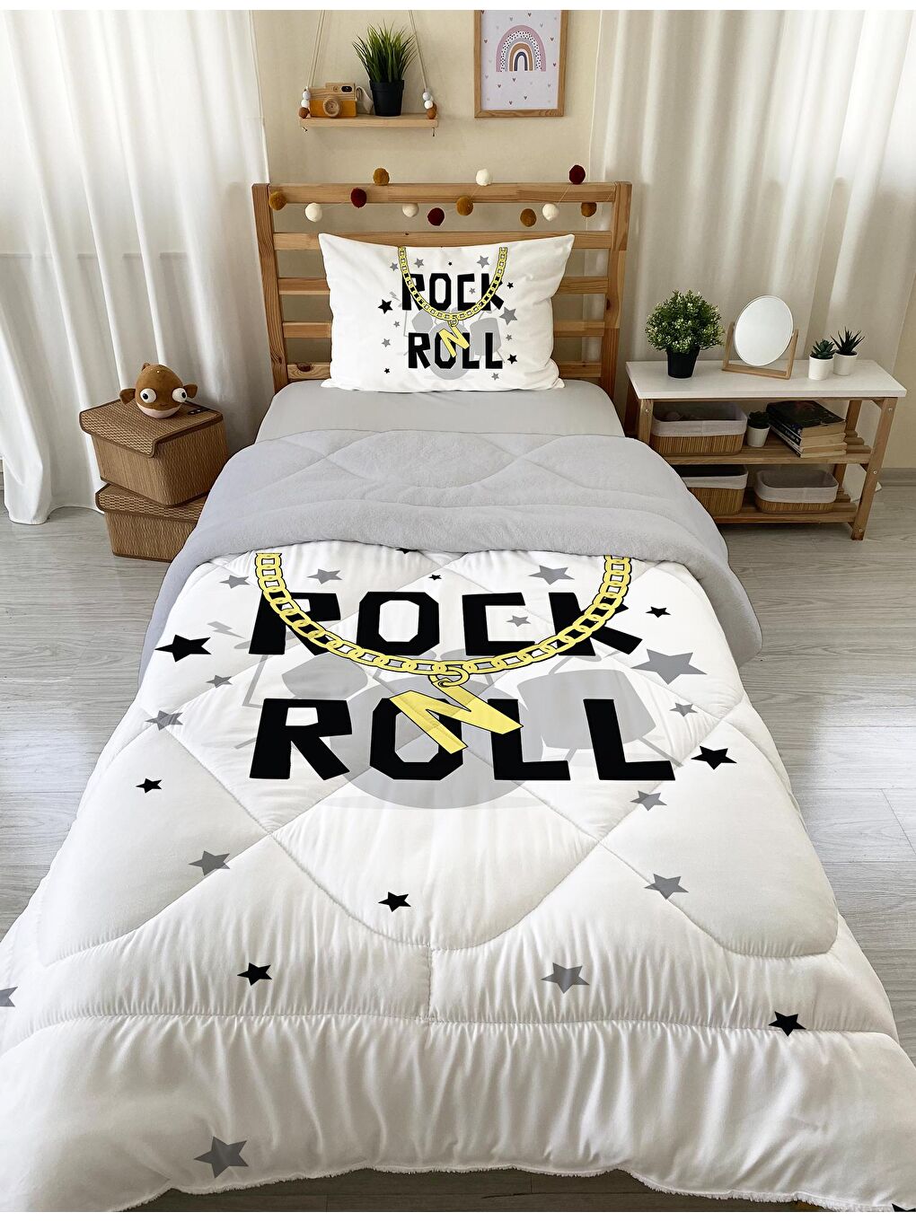 EVMİLA Beyaz Rock Roll Desenli Tek Kişilik 160x220 Cm Wellsoft Çift Taraflı Silikon Yorgan Ve Uyku Seti