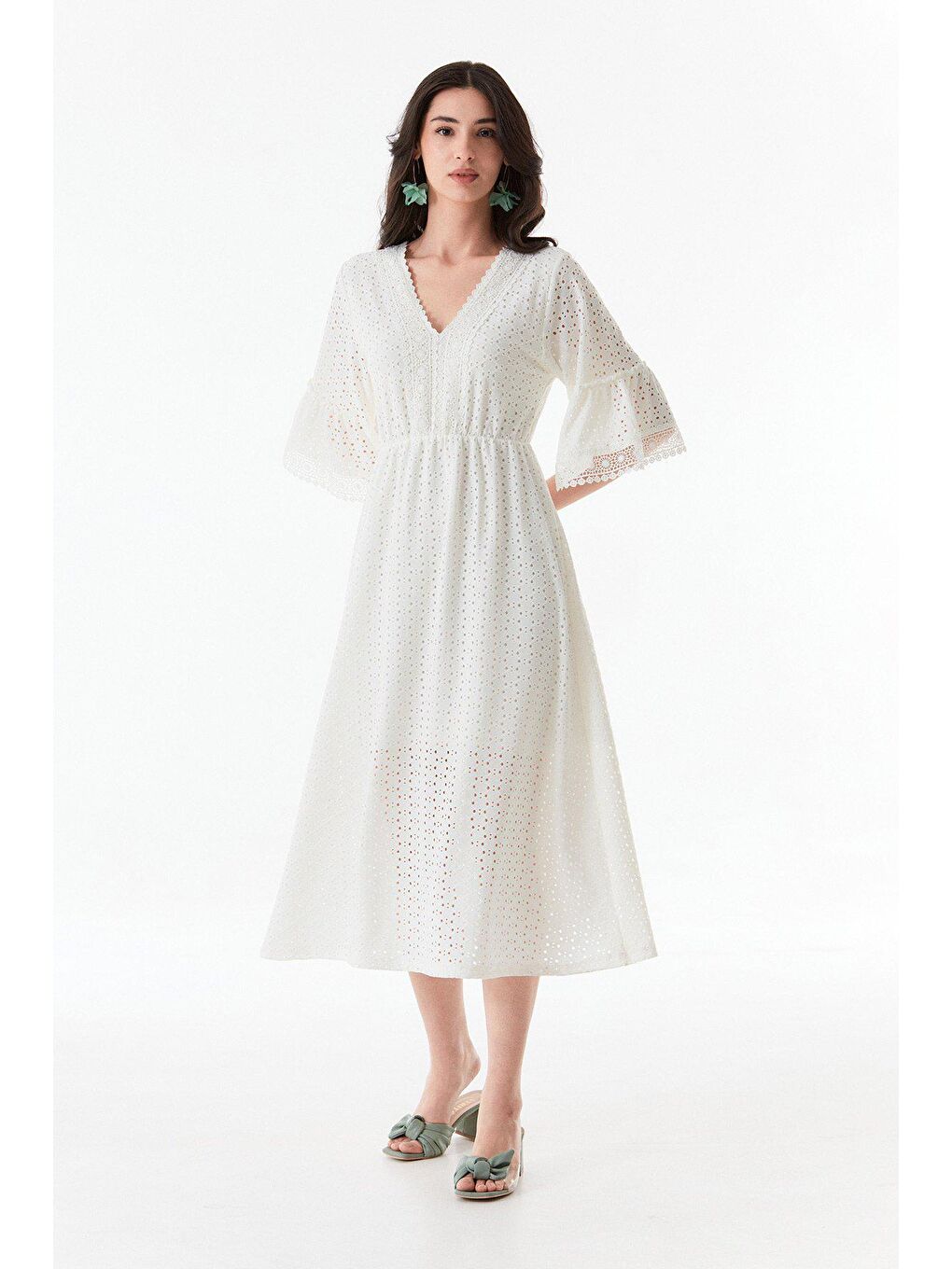 Ekru Fisto Kumaş V Yaka Elbise