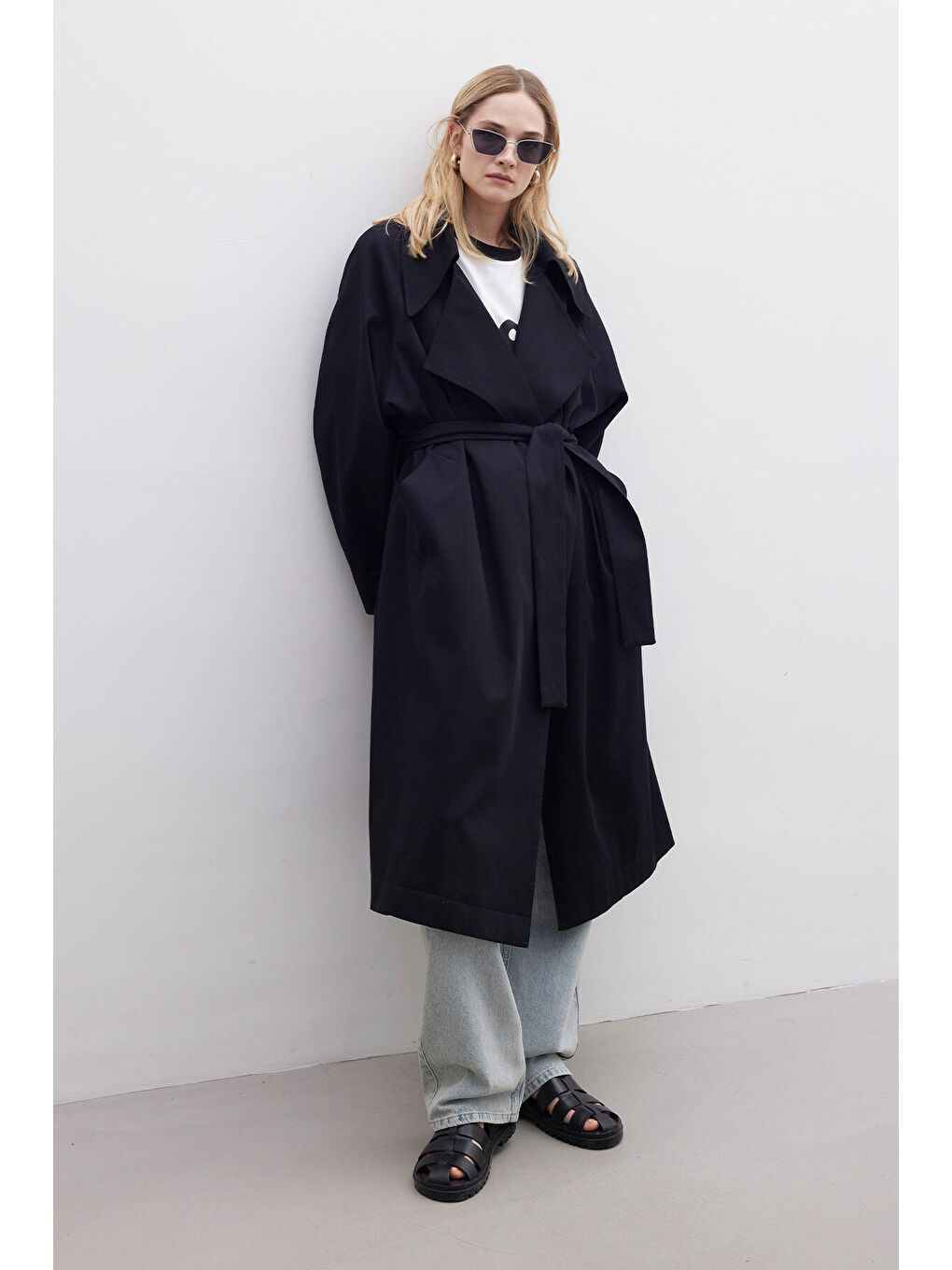 Oversize Geniş Yaka Trençkot Siyah