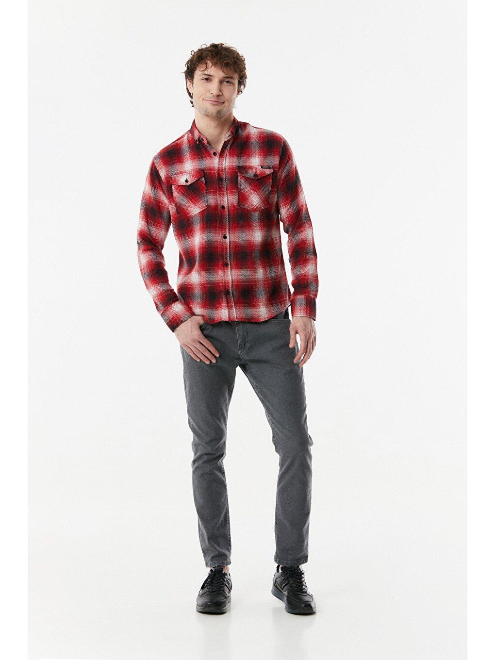 Kırmızı Ekose Desenli Çift Cepli Gömlek-1