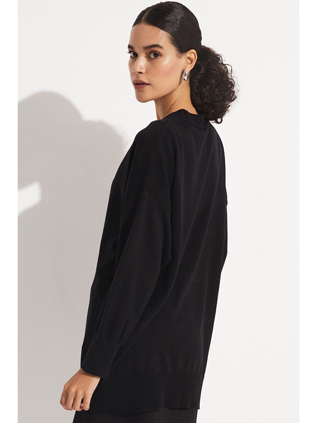 Siyah Kemik Düğmeli Hırka-4