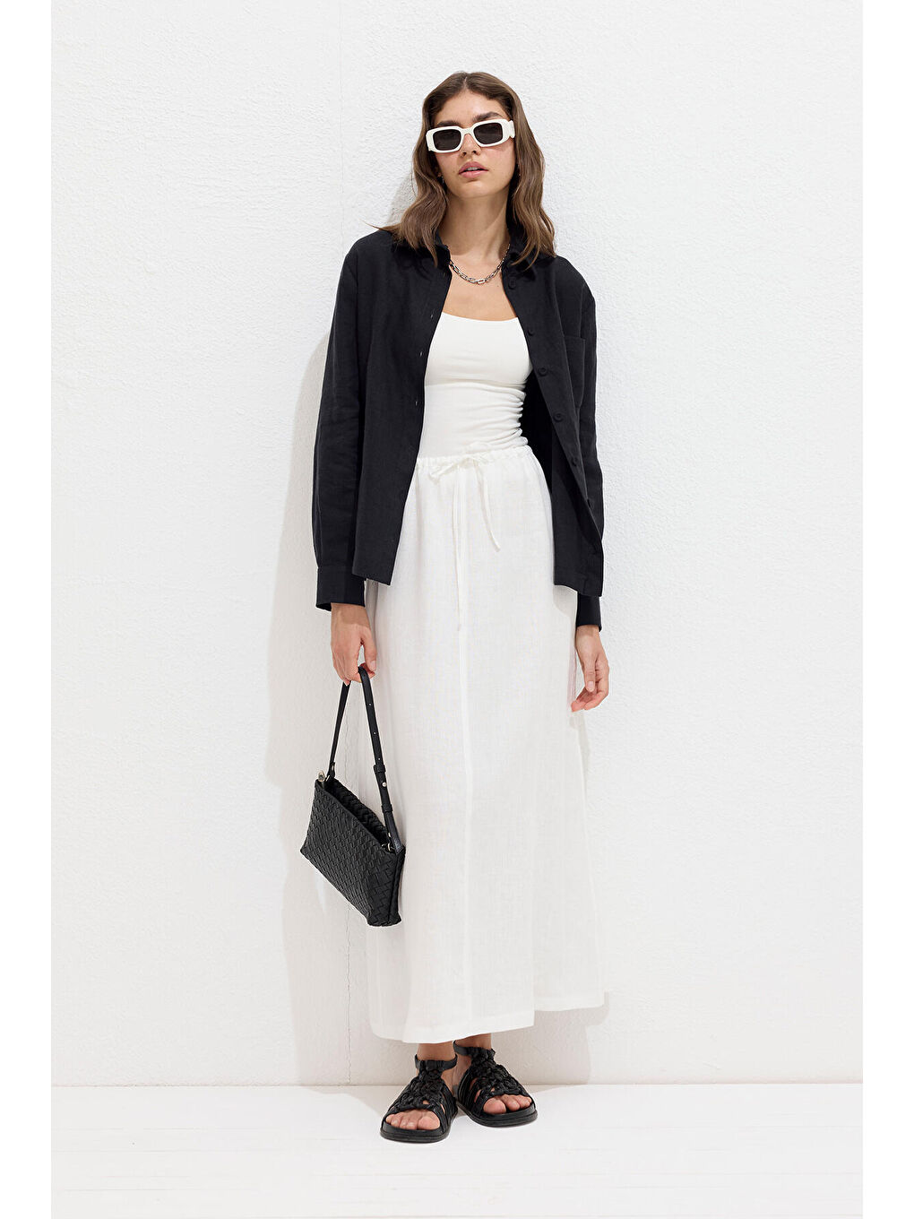 Kaplama Düğmeli Keten Fit Gömlek Siyah-5