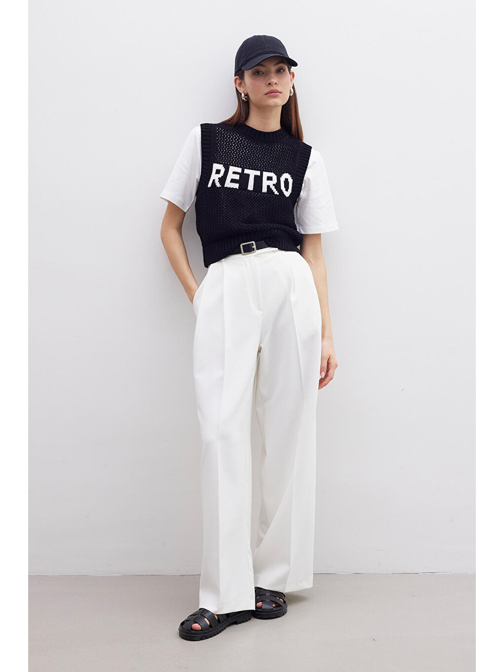 Pile Detaylı Palazzo Pantolon Beyaz-1