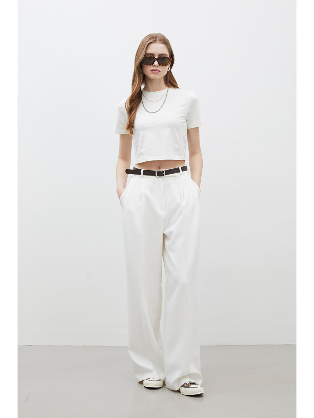Pile Detaylı Palazzo Pantolon Beyaz-5