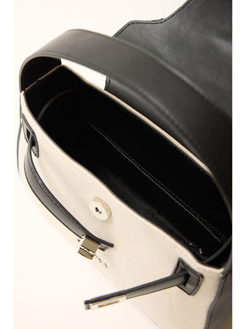 Kemer Detaylı Kanvas Çanta Siyah-7