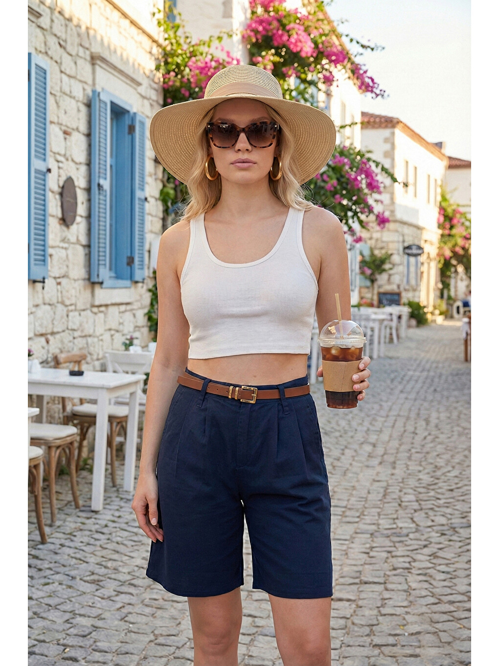 Lacivert Pamuklu Loose Fit Pileli Kemerli Bermuda Şort 668yp5439