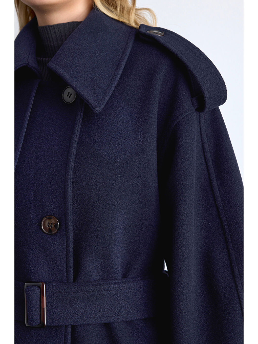 Apolet Detaylı Kaşe Kaban Lacivert-4