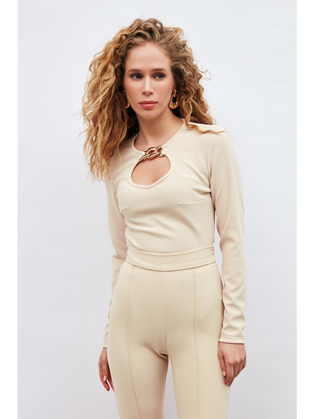 Zincir Detaylı Bluz - Bej-1