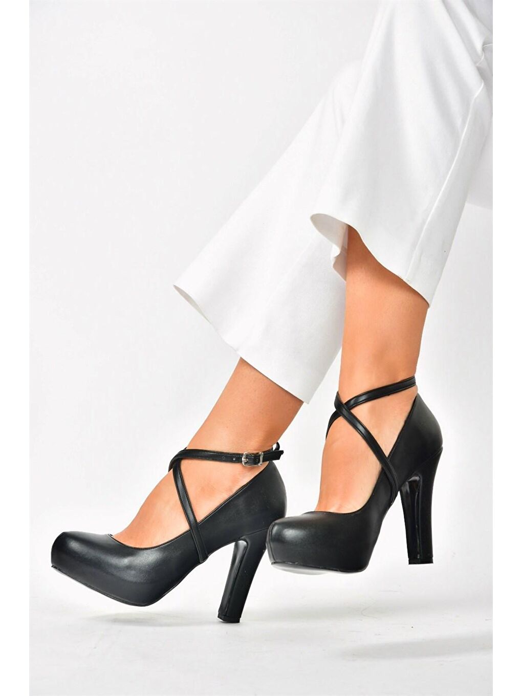 Siyah/Platin Platform Topuklu Kadın Ayakkabı M348007609-1