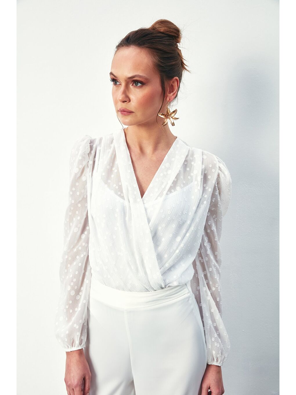 Desenli Kruvaze Bodysuit Bluz - Ekru-4