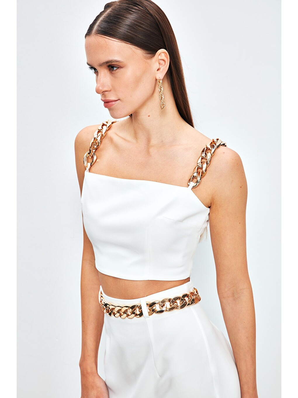Gold Zincir Askılı Crop Bluz - Ekru-3