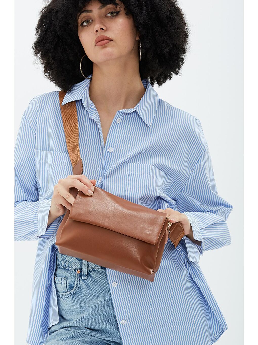 Kahverengi Kolon Askılı Çift Gözlü Kadın Çanta