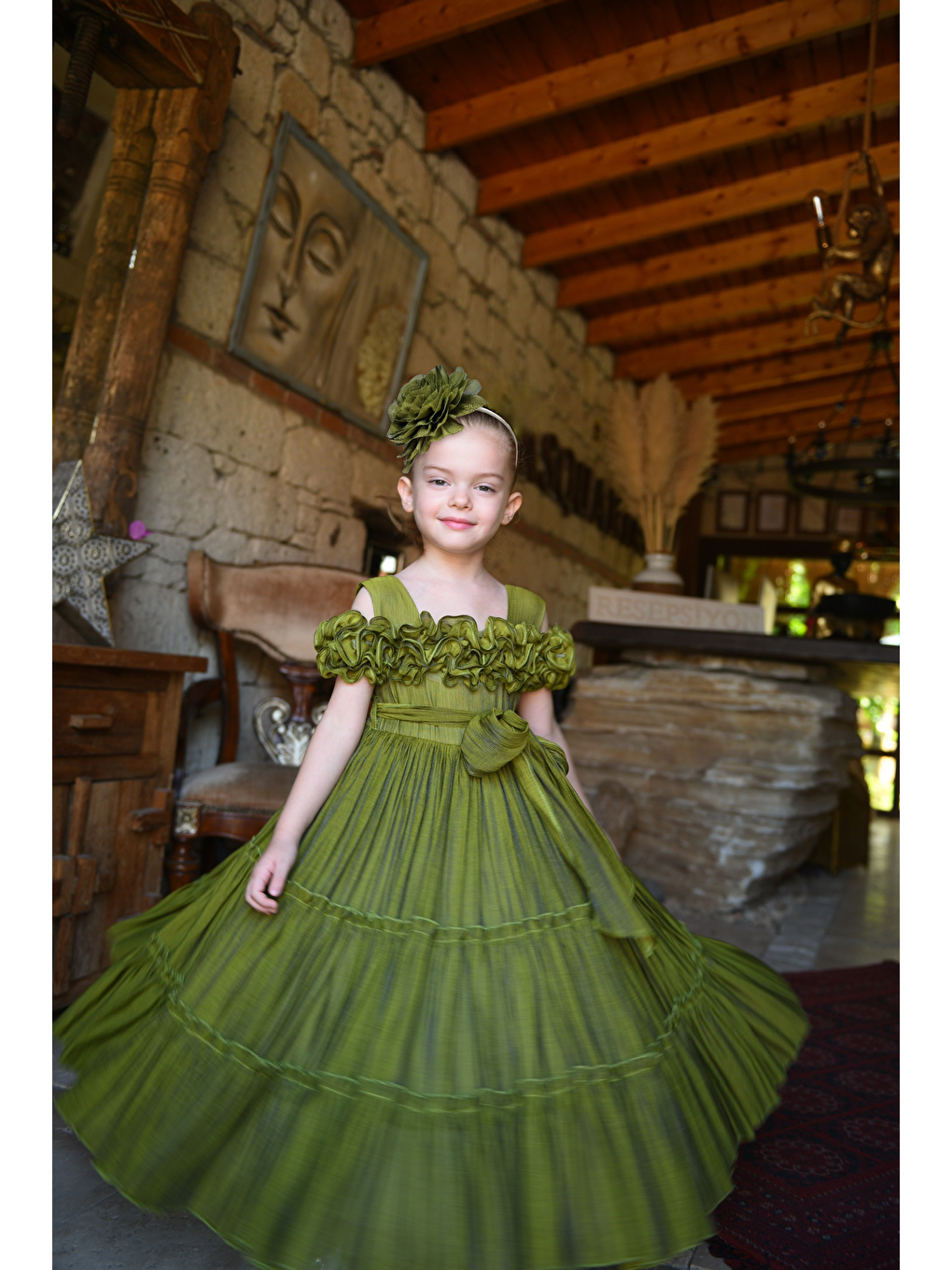 Yeşil Kız Çocuk Özel Abiye Elbise   Fırfırlı  Özel Tasarım   Taç Aksesuarlı Abiye Elbise_2462-1
