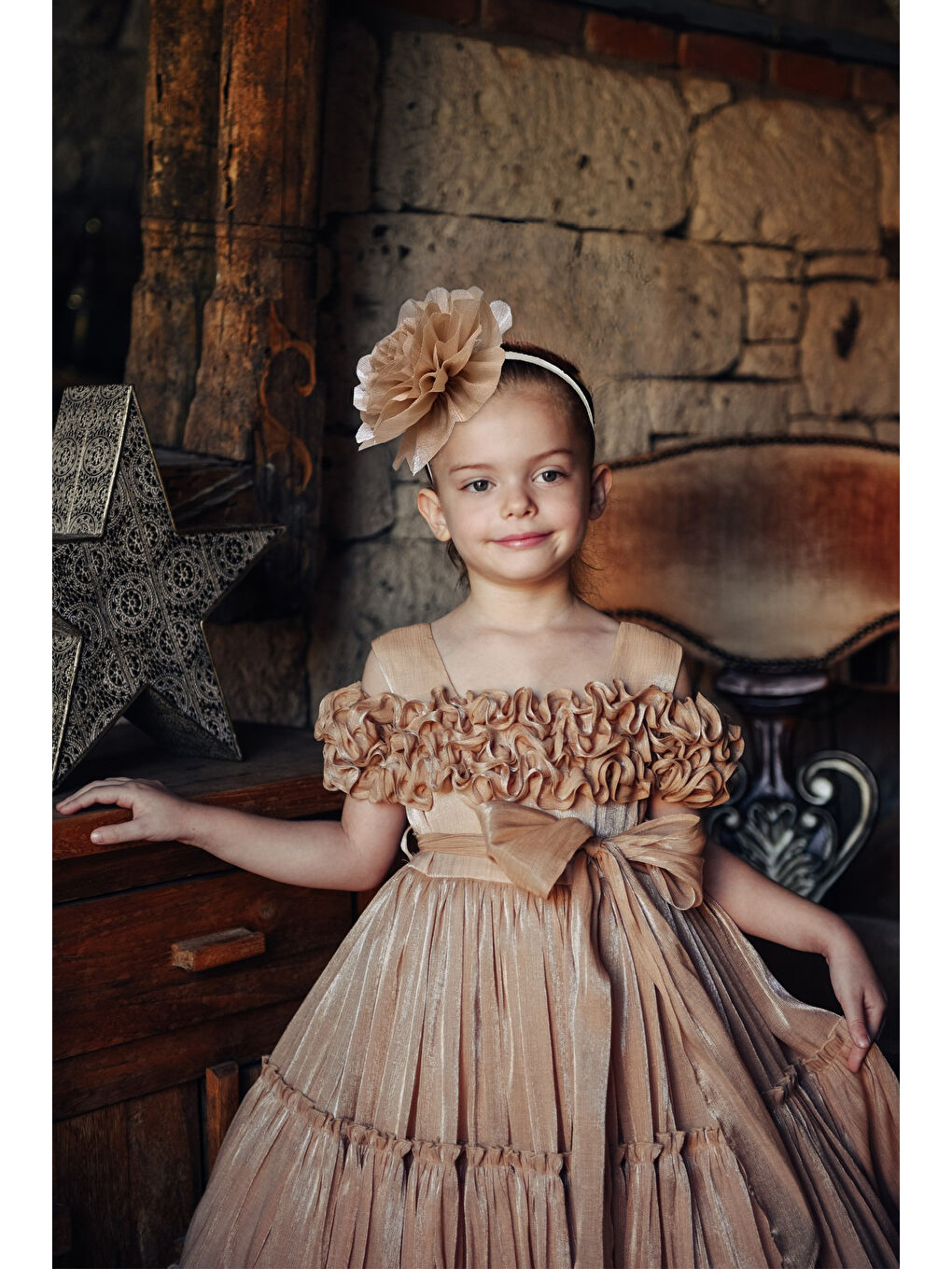 Bej Kız Çocuk Özel Abiye Elbise   Fırfırlı  Özel Tasarım   Taç Aksesuarlı Abiye Elbise_2462-1