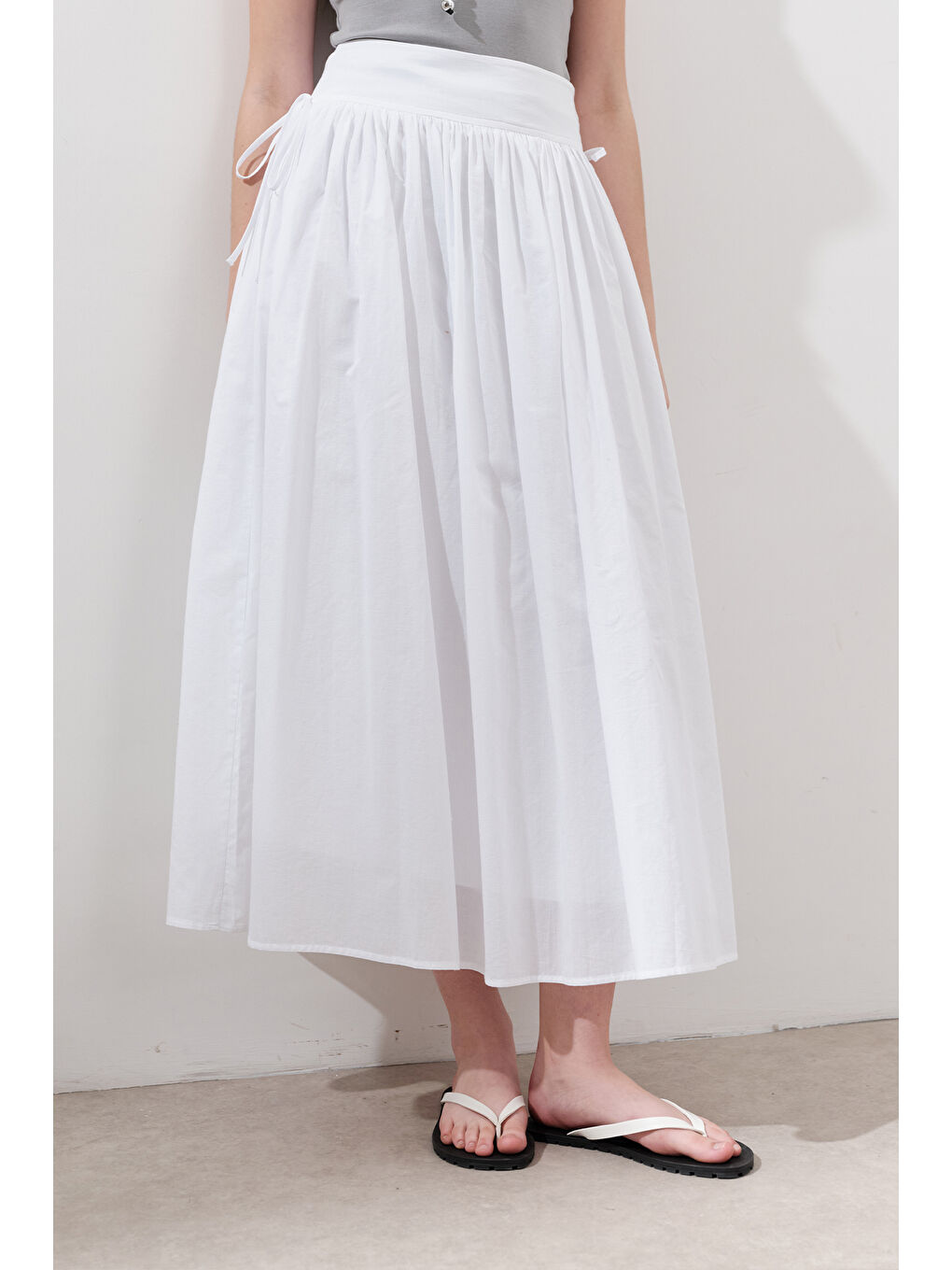 Bağlama Detaylı Geniş Etek Ekru-3