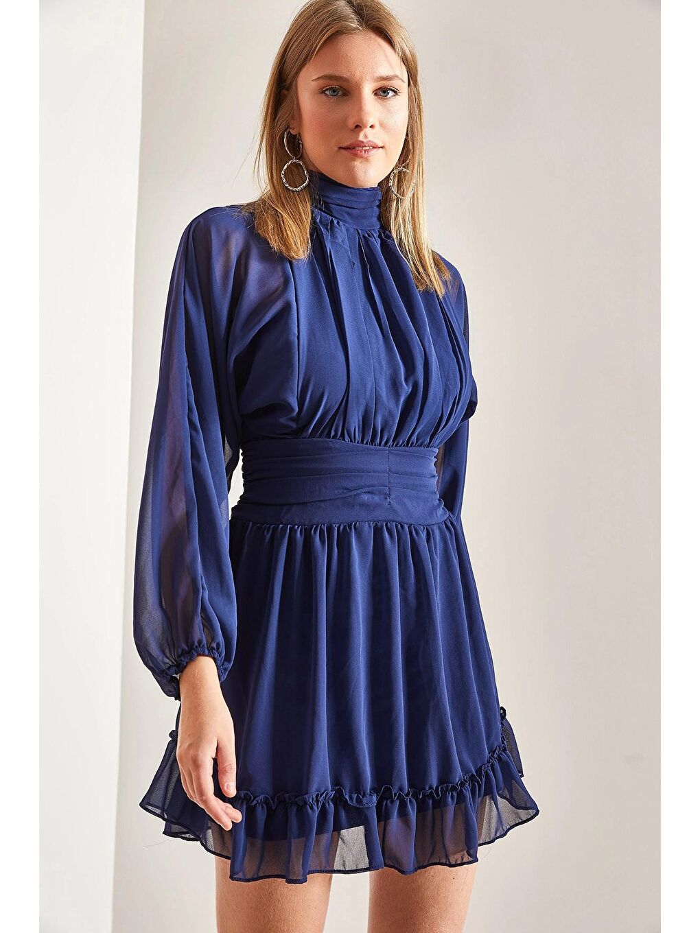 Lacivert Kadın Sırt Dekolteli Balıkçı Yaka Astarlı Şifon Elbise-1