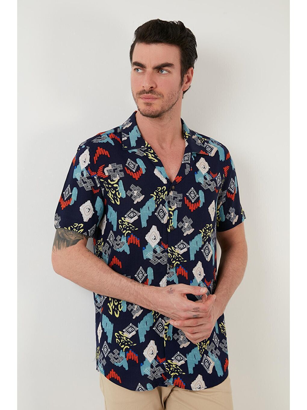 Lacivert Regular Fit Kısa Kollu Apaş Yaka Desenli Gömlek CF21S114293-1