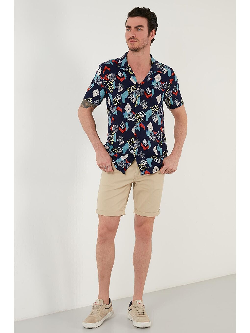 Lacivert Regular Fit Kısa Kollu Apaş Yaka Desenli Gömlek CF21S114293-2