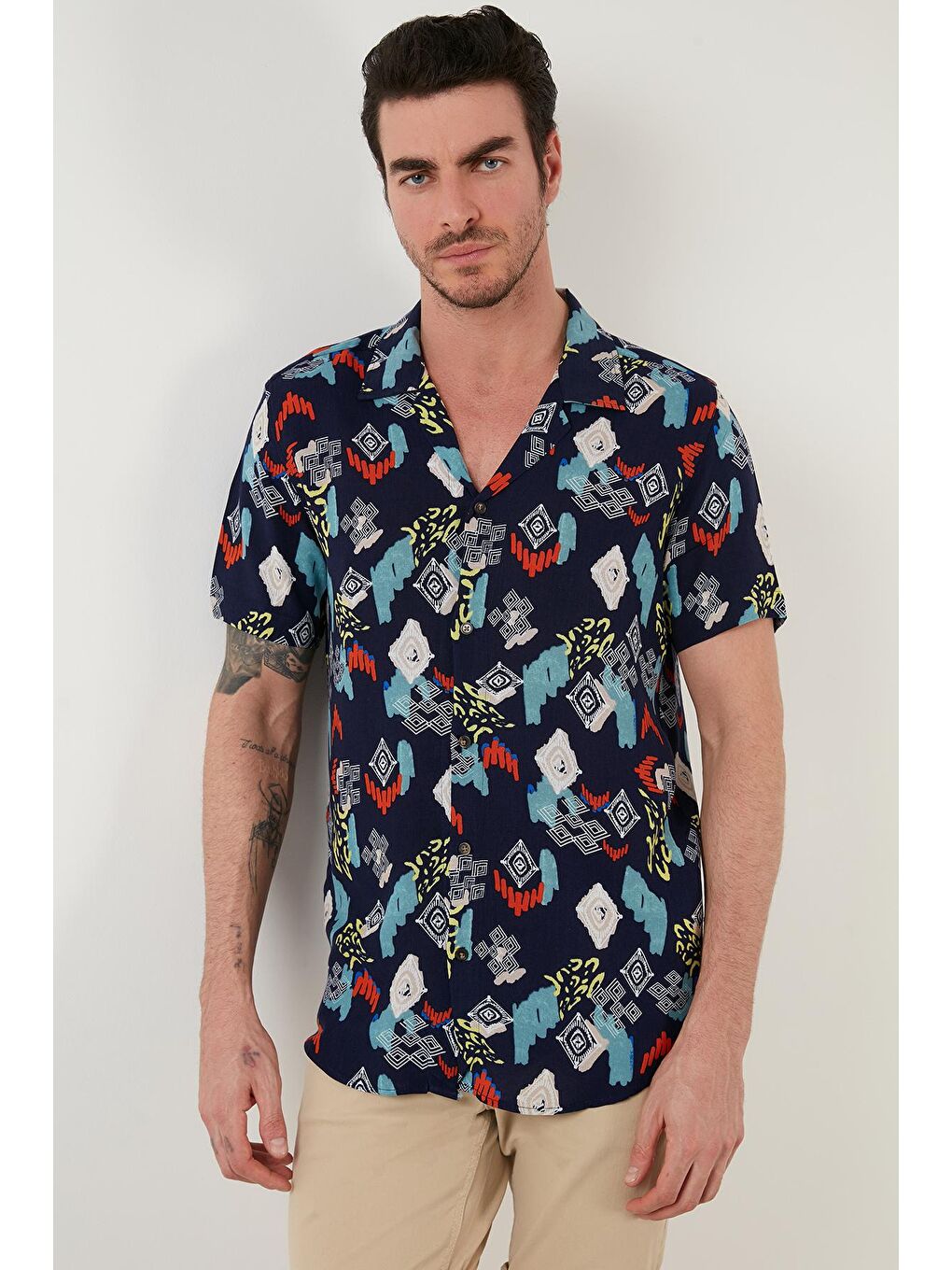 Lacivert Regular Fit Kısa Kollu Apaş Yaka Desenli Gömlek CF21S114293-4