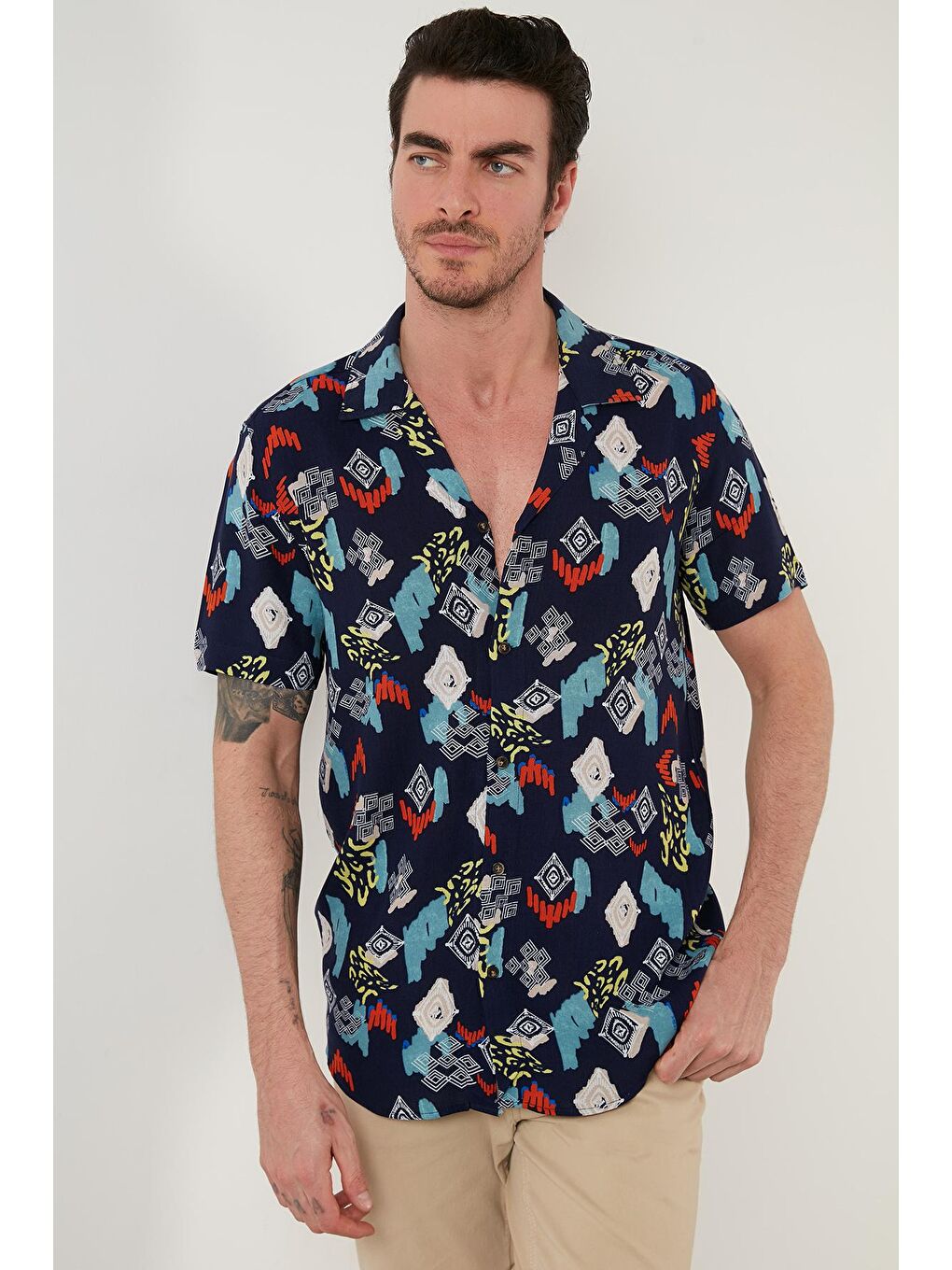 Lacivert Regular Fit Kısa Kollu Apaş Yaka Desenli Gömlek CF21S114293-5