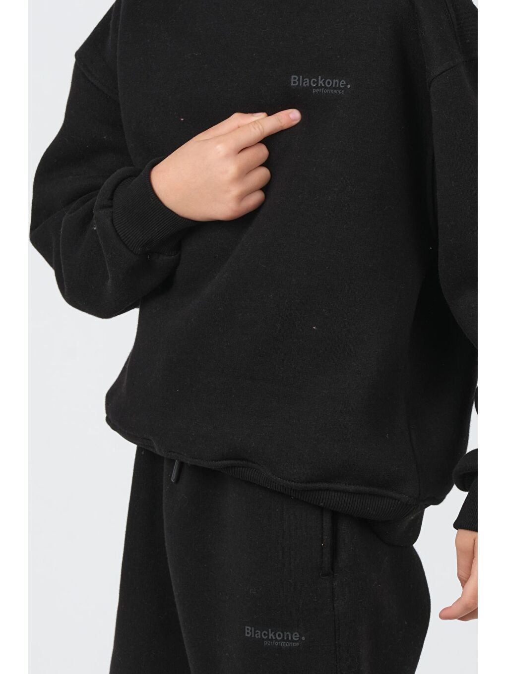 Siyah Bisiklet Yaka Baskı Detaylı Şardonlu Erkek Çocuk Eşofman Takımı-3