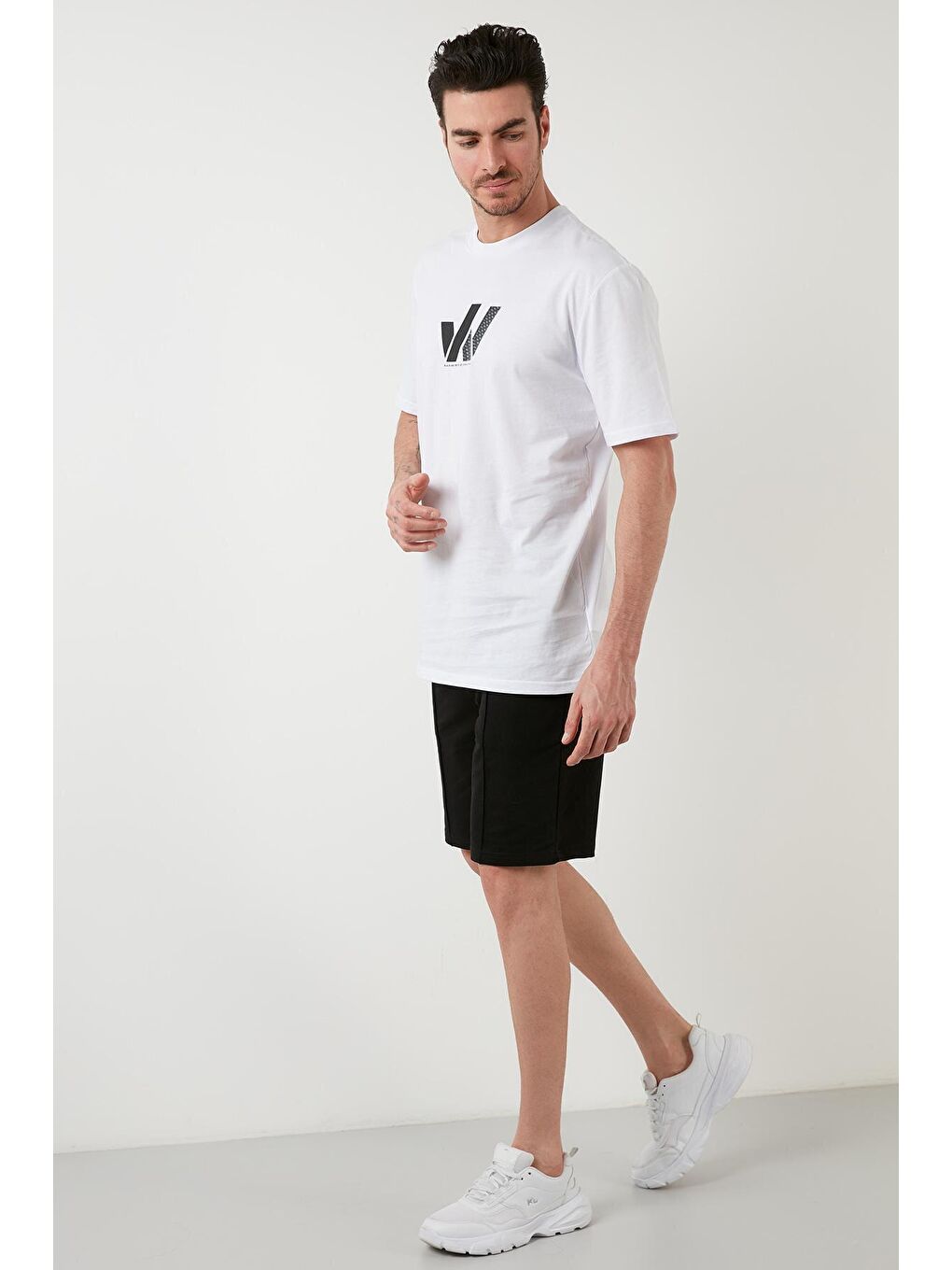 Beyaz Baskılı Pamuklu Oversize Bisiklet Yaka Tişört 5727402