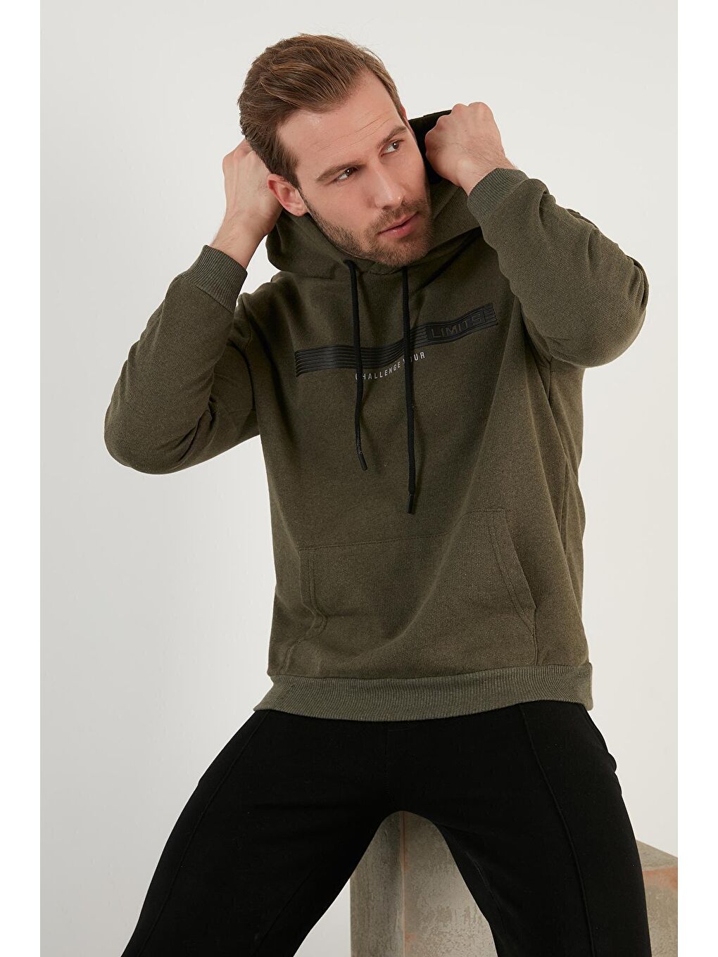 Haki Slim Fit Baskılı Kapüşonlu Kanguru Cepli Pamuklu Sweat 5414014-1