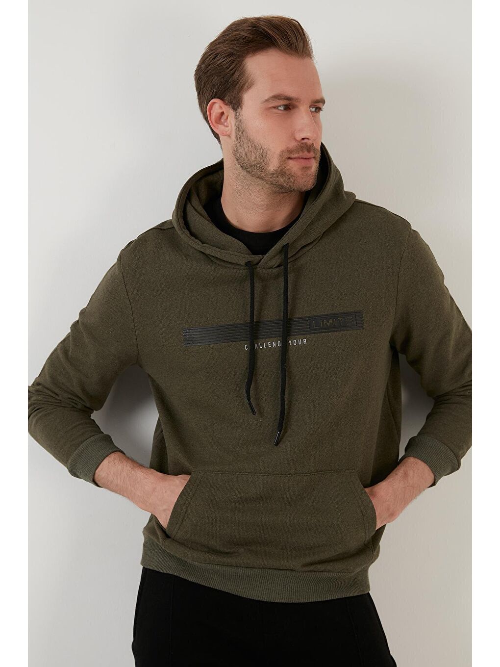 Haki Slim Fit Baskılı Kapüşonlu Kanguru Cepli Pamuklu Sweat 5414014-2