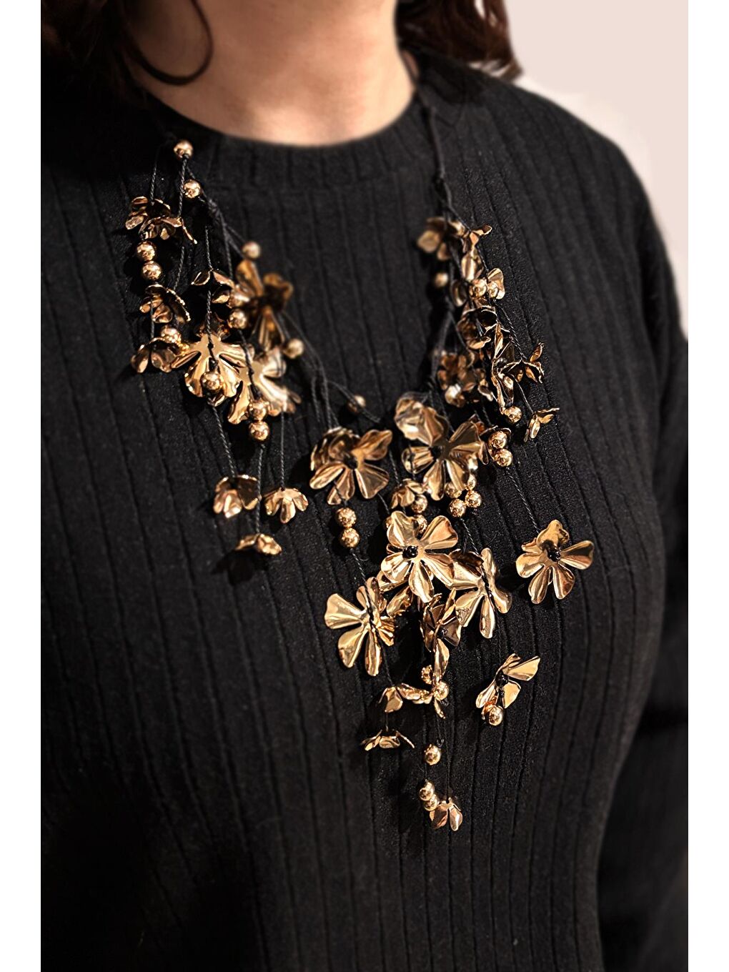 New Obsessions Sari Çoklu Gold Çiçek Uçlu Kadın İp Kolye - 3