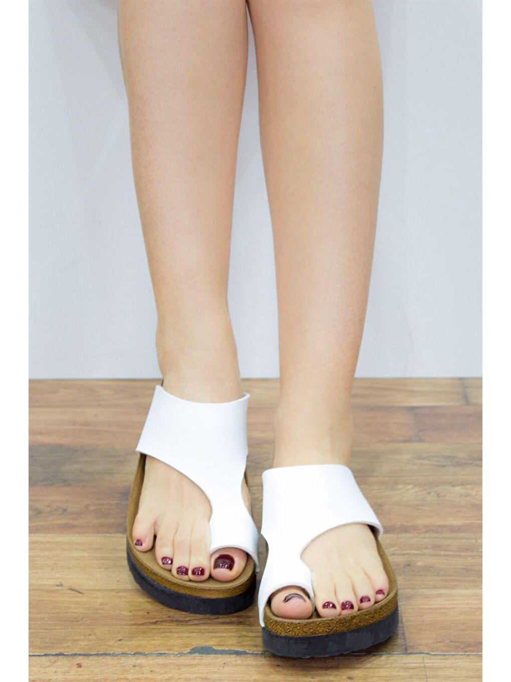 D777812009 Beyaz Kadın Terlik