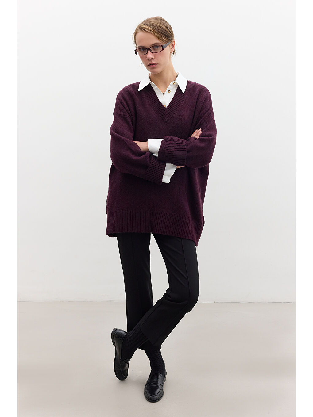 Düz Örgü V Yaka Triko Kazak Mürdüm-3