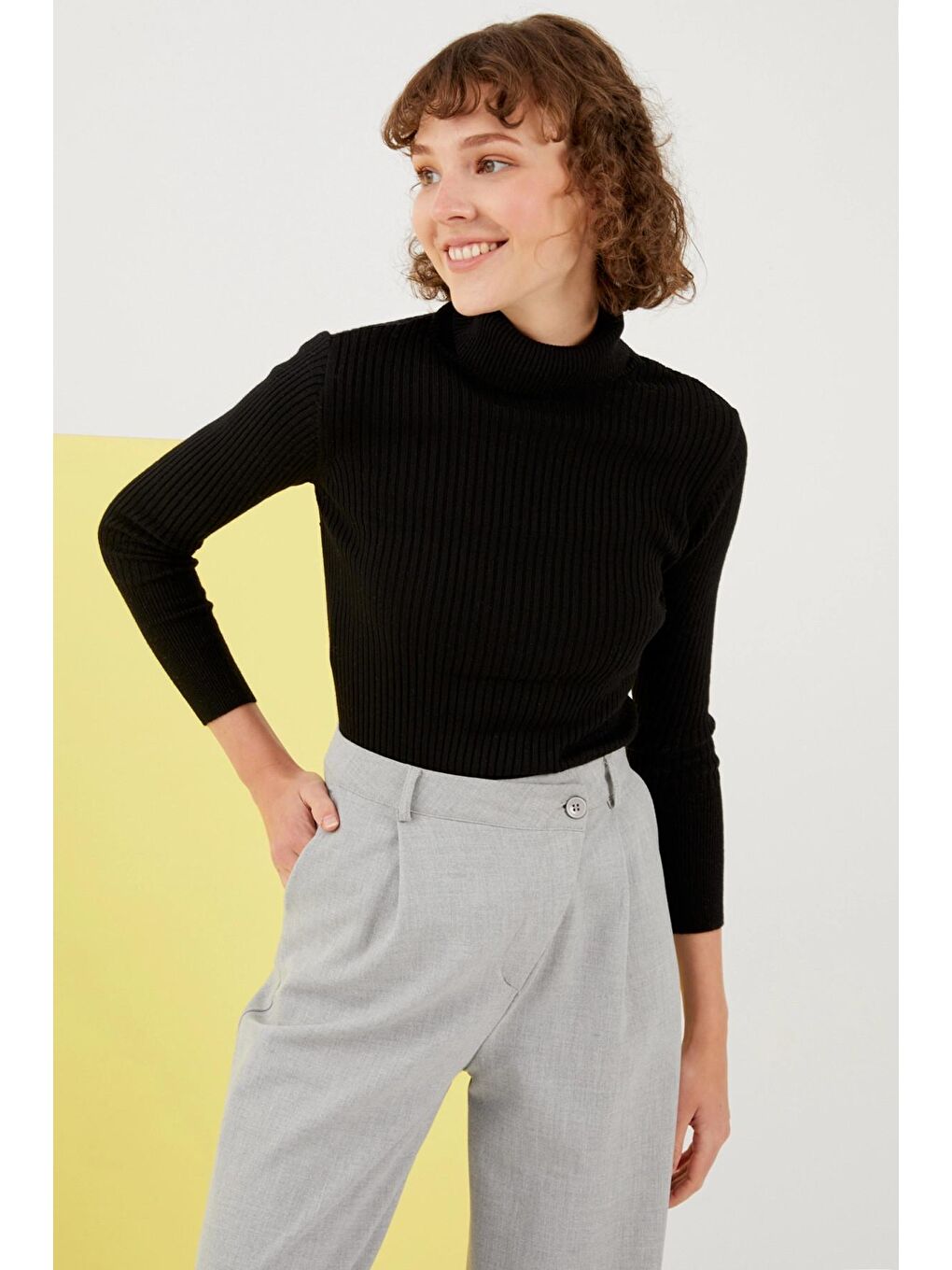 Siyah Balıkçı Yaka Fitilli Dar Kalıp Basic Kazak-1