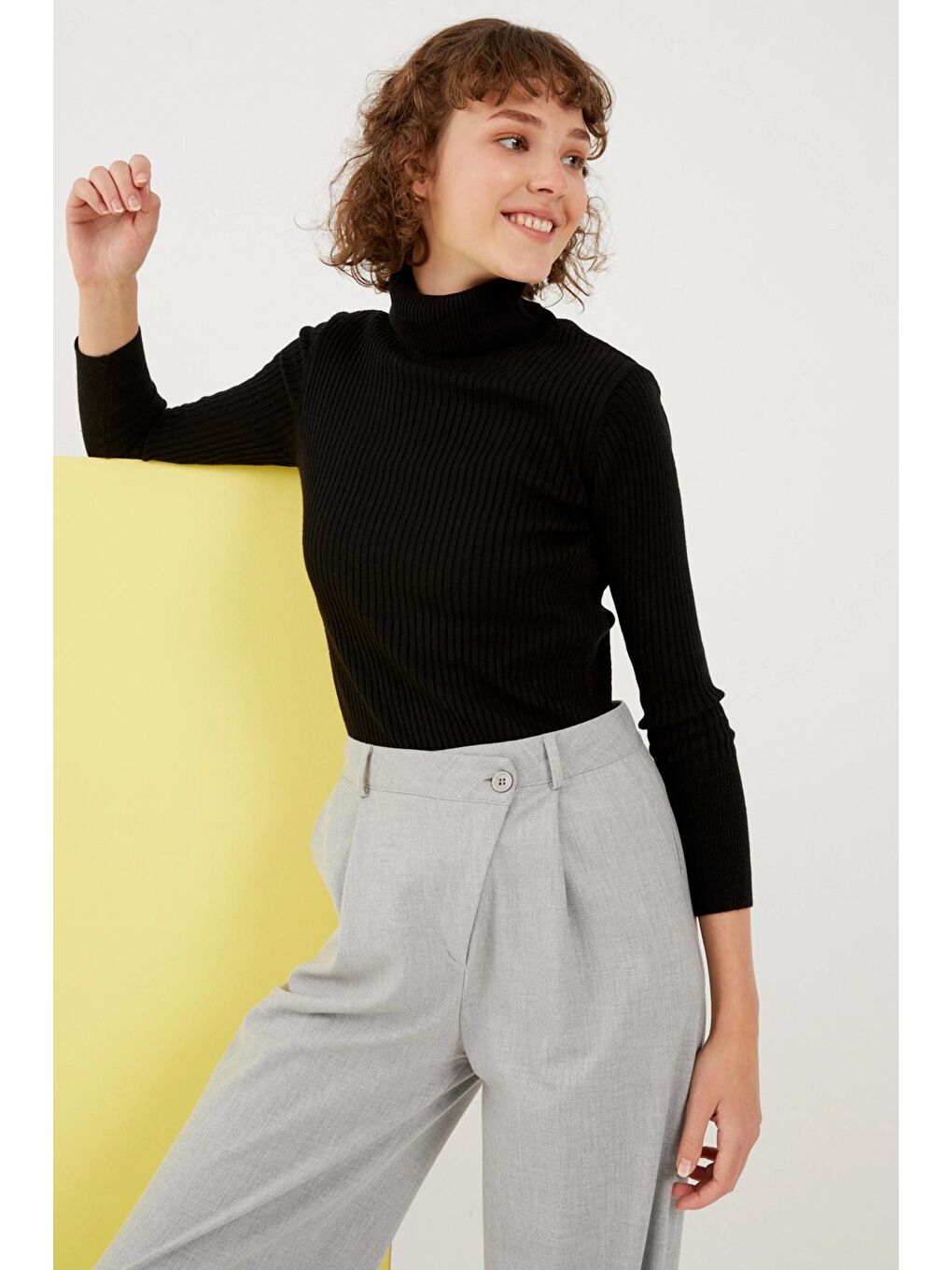 Siyah Balıkçı Yaka Fitilli Dar Kalıp Basic Kazak-2