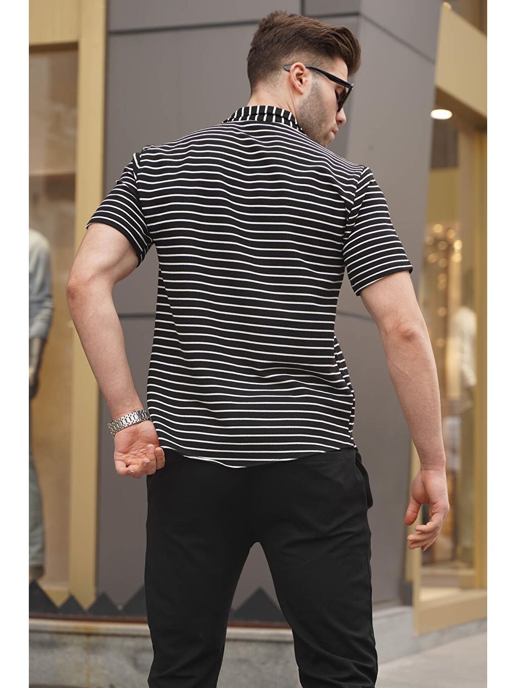 Siyah Çizgili Slim Fit Erkek Kısa Kol Gömlek 5591-1