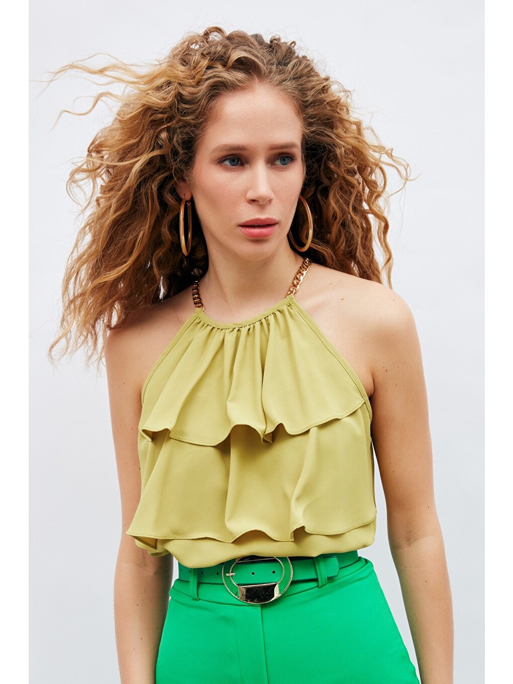 Yeşil Zincir Detaylı Volanlı Bluz - Olive-1