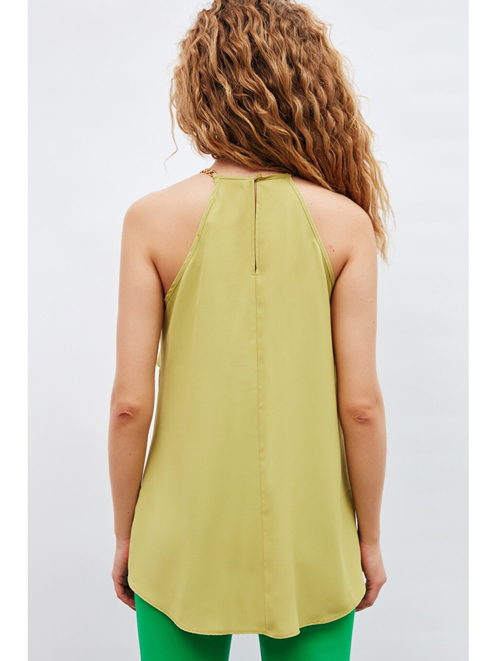 Yeşil Zincir Detaylı Volanlı Bluz - Olive-4