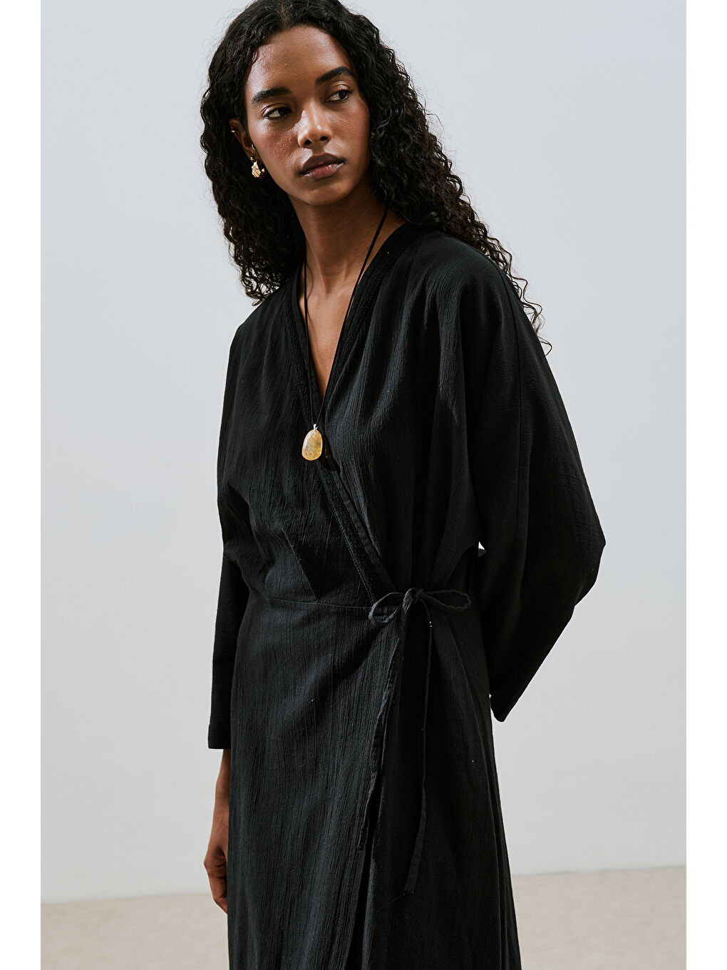 Dokulu Kruvaze Kapamalı Elbise Siyah-2