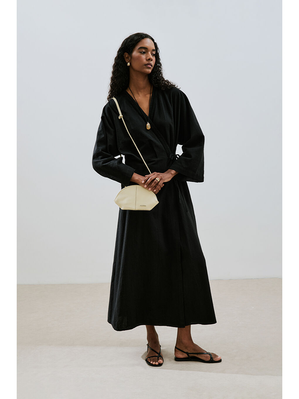 Dokulu Kruvaze Kapamalı Elbise Siyah-3