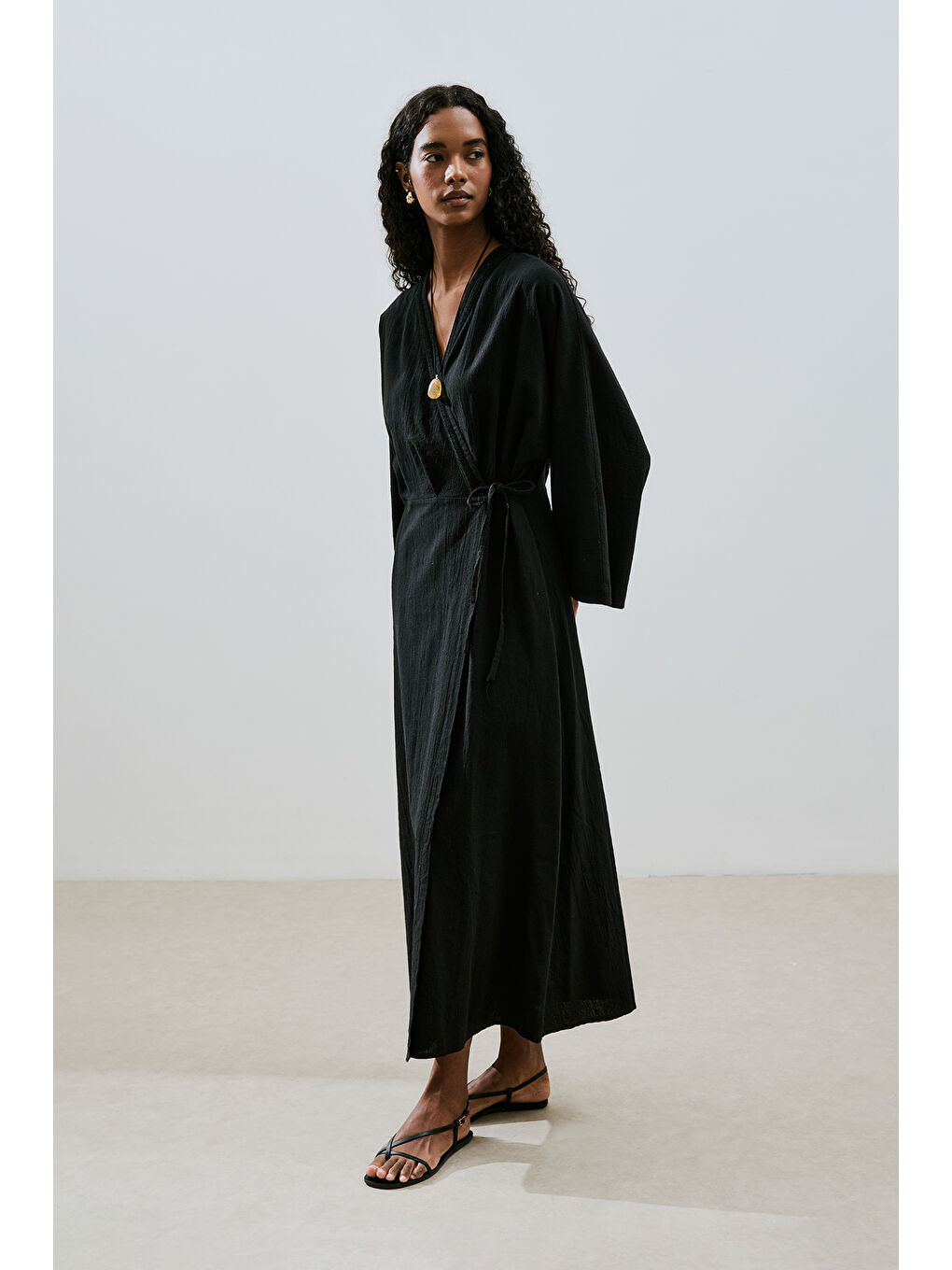 Dokulu Kruvaze Kapamalı Elbise Siyah-4