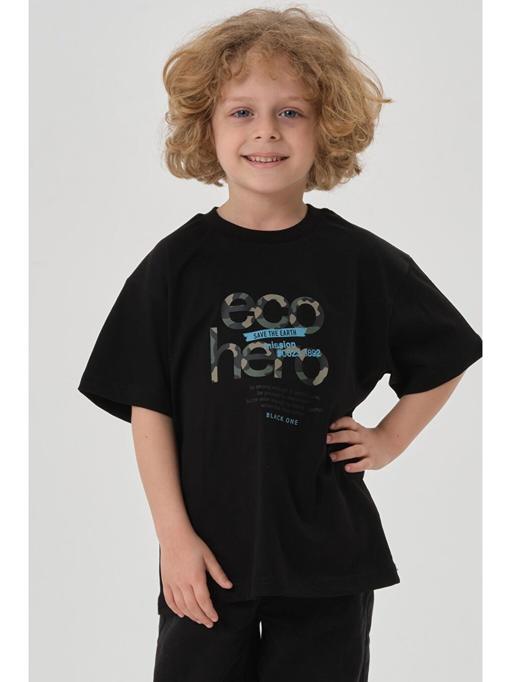 Siyah Bisiklet Yaka Baskılı Erkek Çocuk T-shırt