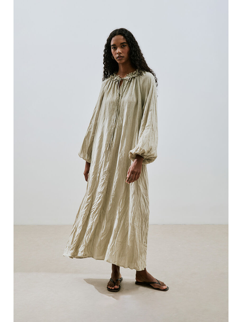 Yakası Büzgülü Keten Geniş Elbise Yeşil-4