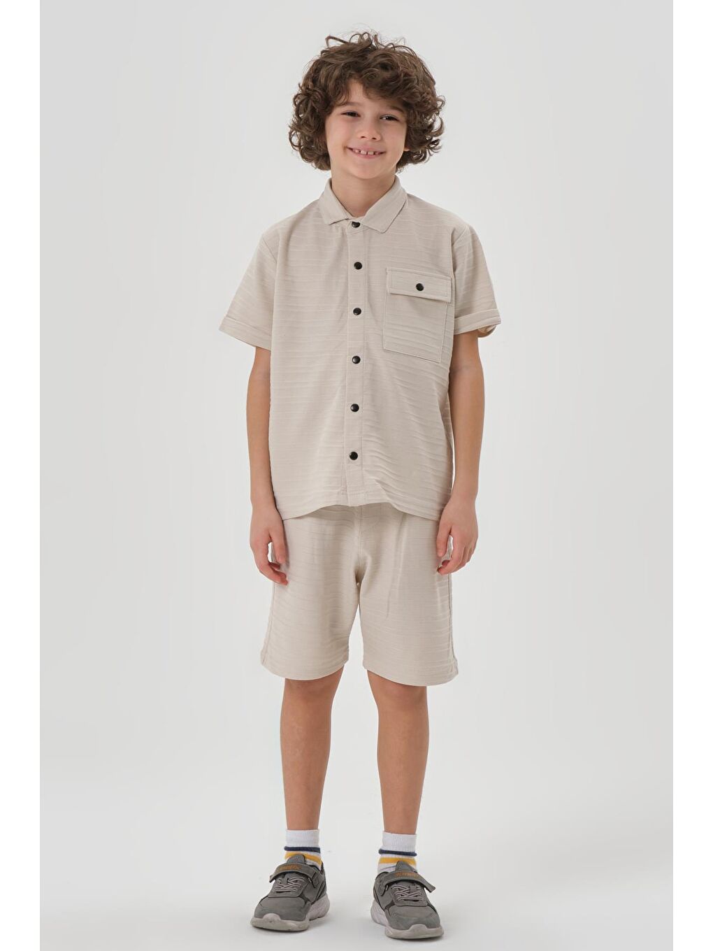 Bej Çizgili Petek Kumaş Gömlek Düğme Detaylı Erkek Çocuk Alt Üst Takım