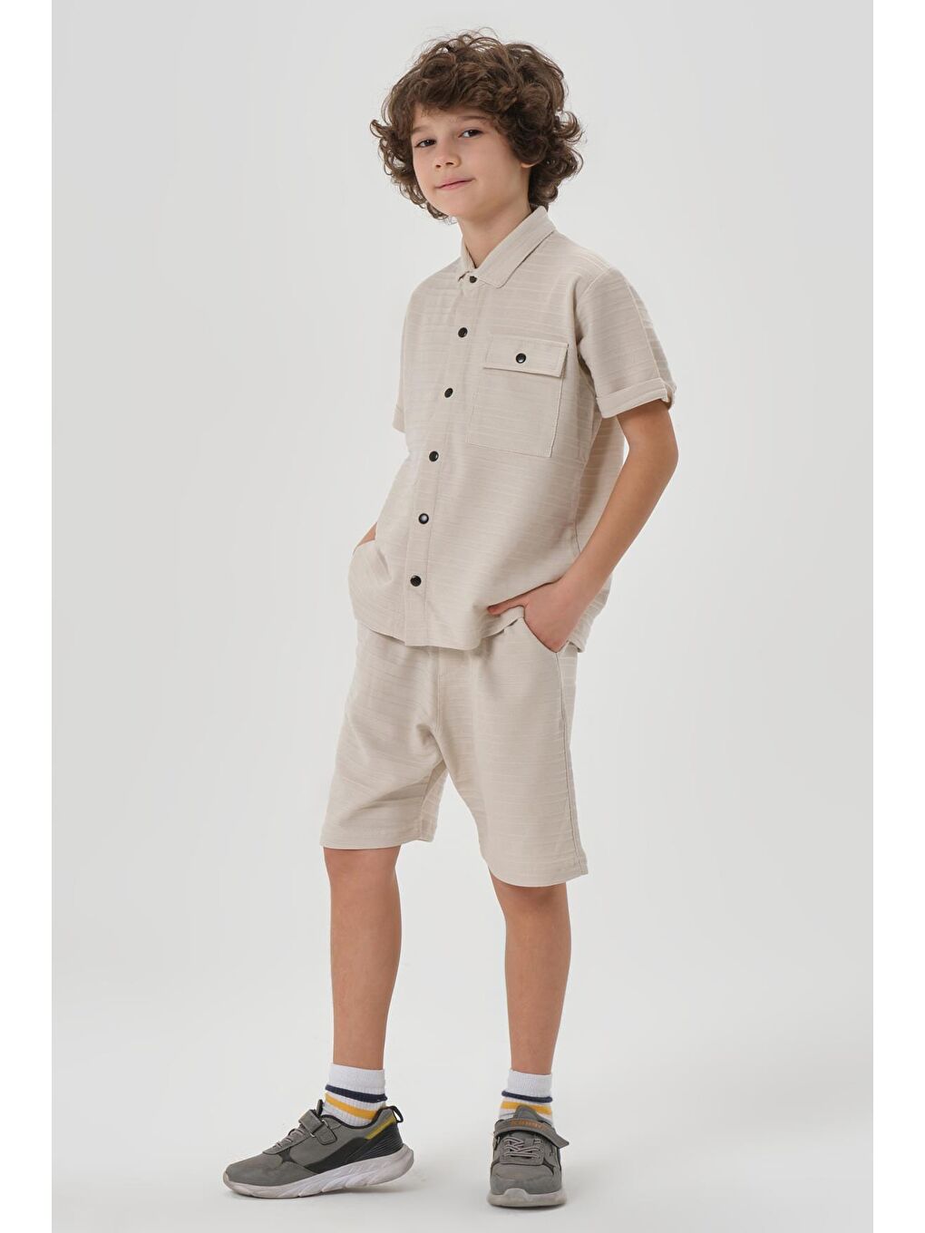 Bej Çizgili Petek Kumaş Gömlek Düğme Detaylı Erkek Çocuk Alt Üst Takım-1