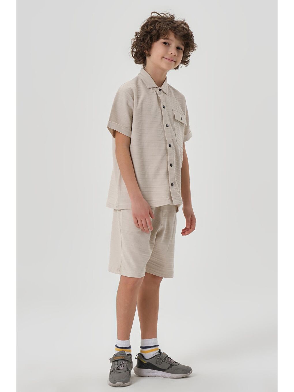 Bej Çizgili Petek Kumaş Gömlek Düğme Detaylı Erkek Çocuk Alt Üst Takım-4