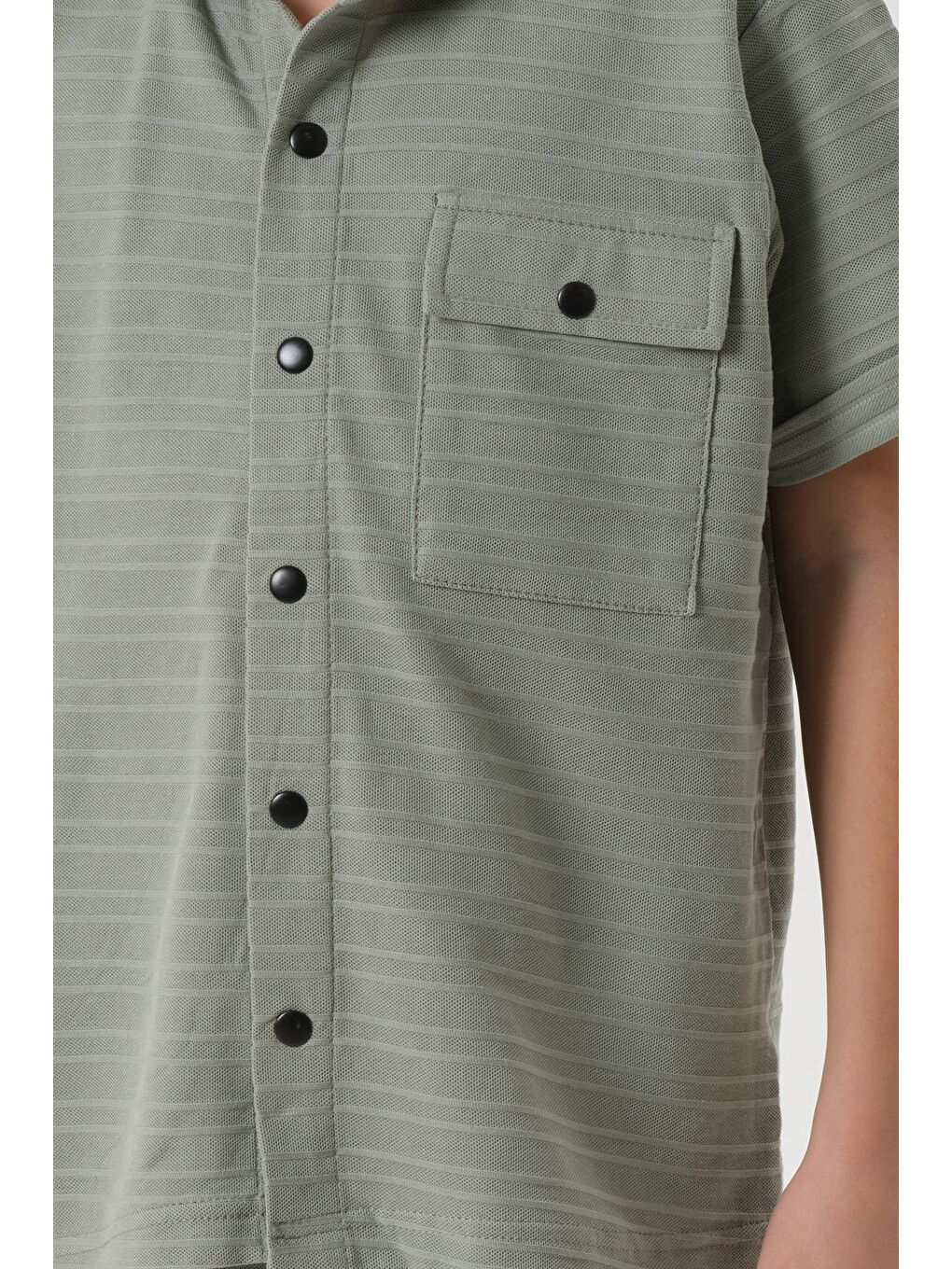 Haki Çizgili Petek Kumaş Gömlek Düğme Detaylı Erkek Çocuk Alt Üst Takım-3