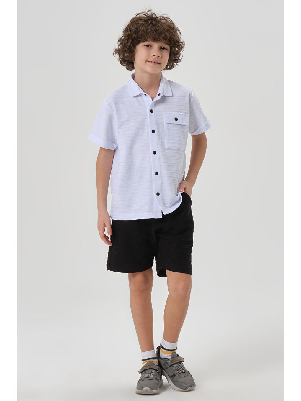 Beyaz Çizgili Petek Kumaş Gömlek Düğme Detaylı Erkek Çocuk Alt Üst Takım-1