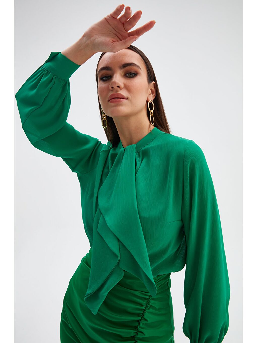 Fular Detaylı Salaş Bluz - Yeşil