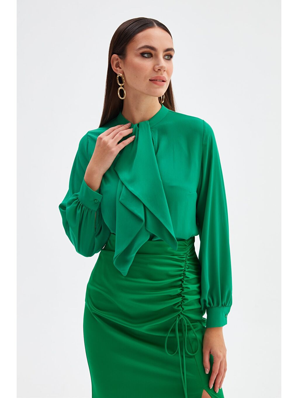 Fular Detaylı Salaş Bluz - Yeşil-2